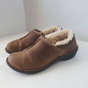 UGG Australia Womens  Clog Shoes Brown Sheepskin 7